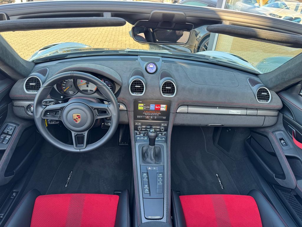 Porsche Boxster 2025