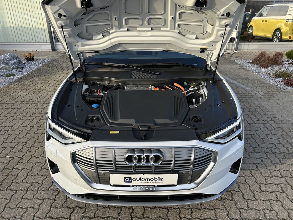 Audi e-tron 2022