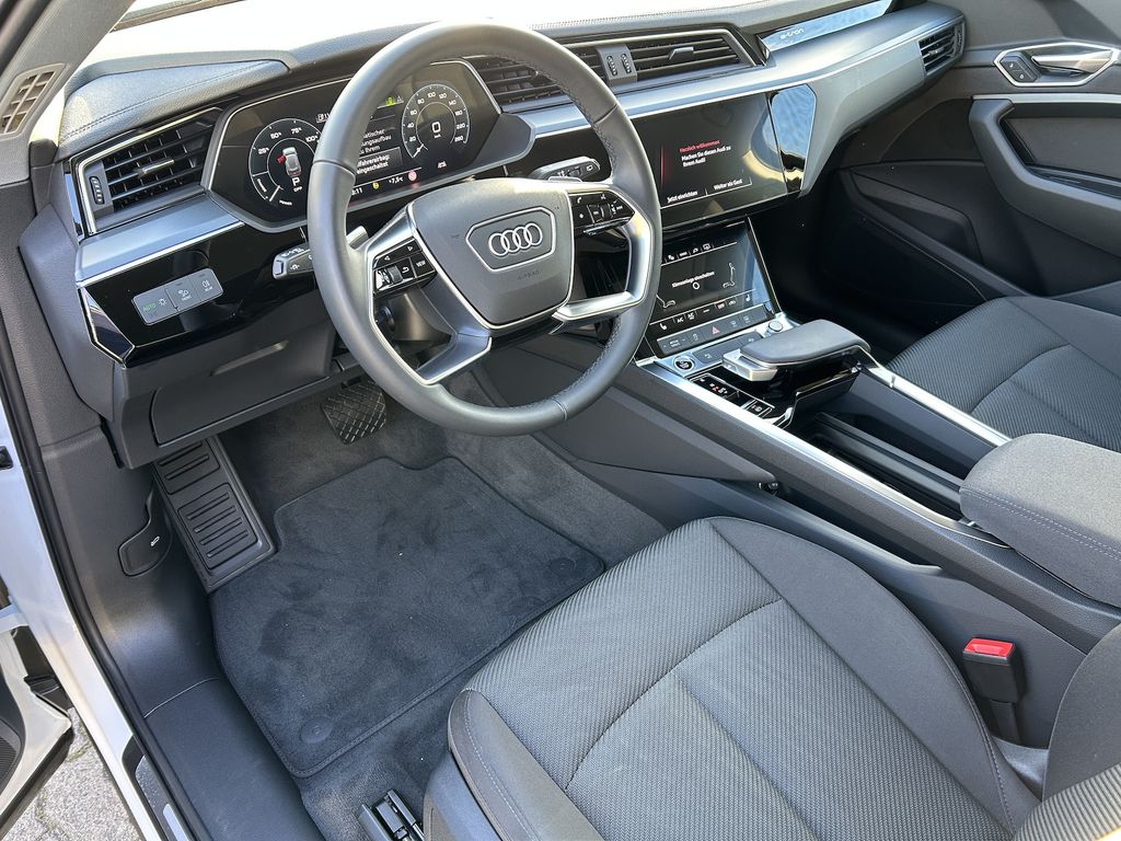Audi e-tron 2022
