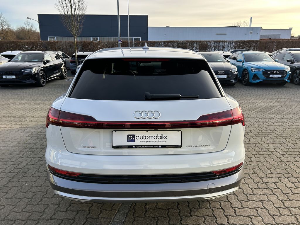 Audi e-tron 2022