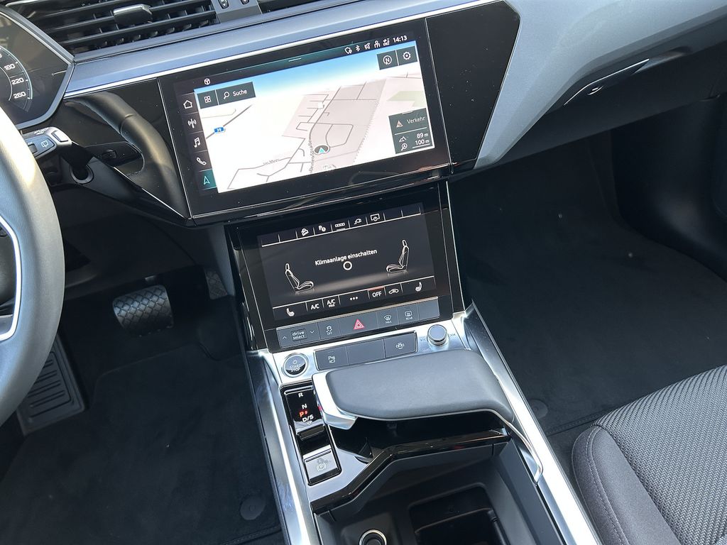 Audi e-tron 2022