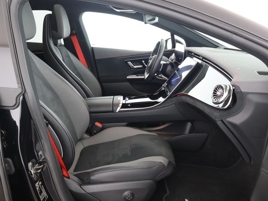 Mercedes-Benz EQE 2022