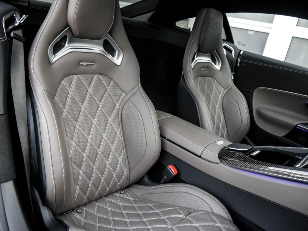 Mercedes-Benz AMG GT 2024