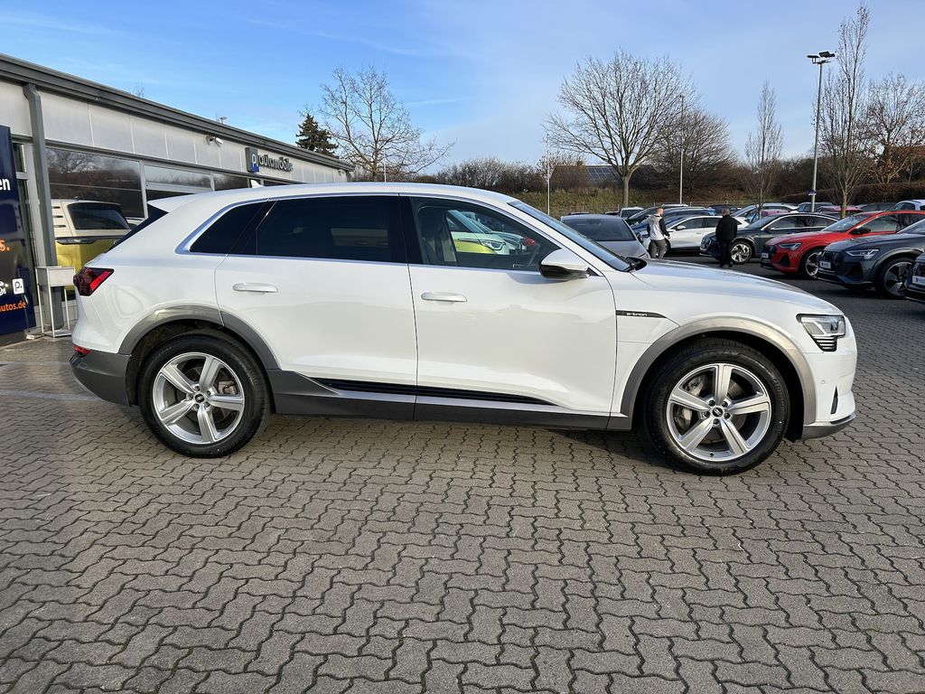 Audi e-tron 2022