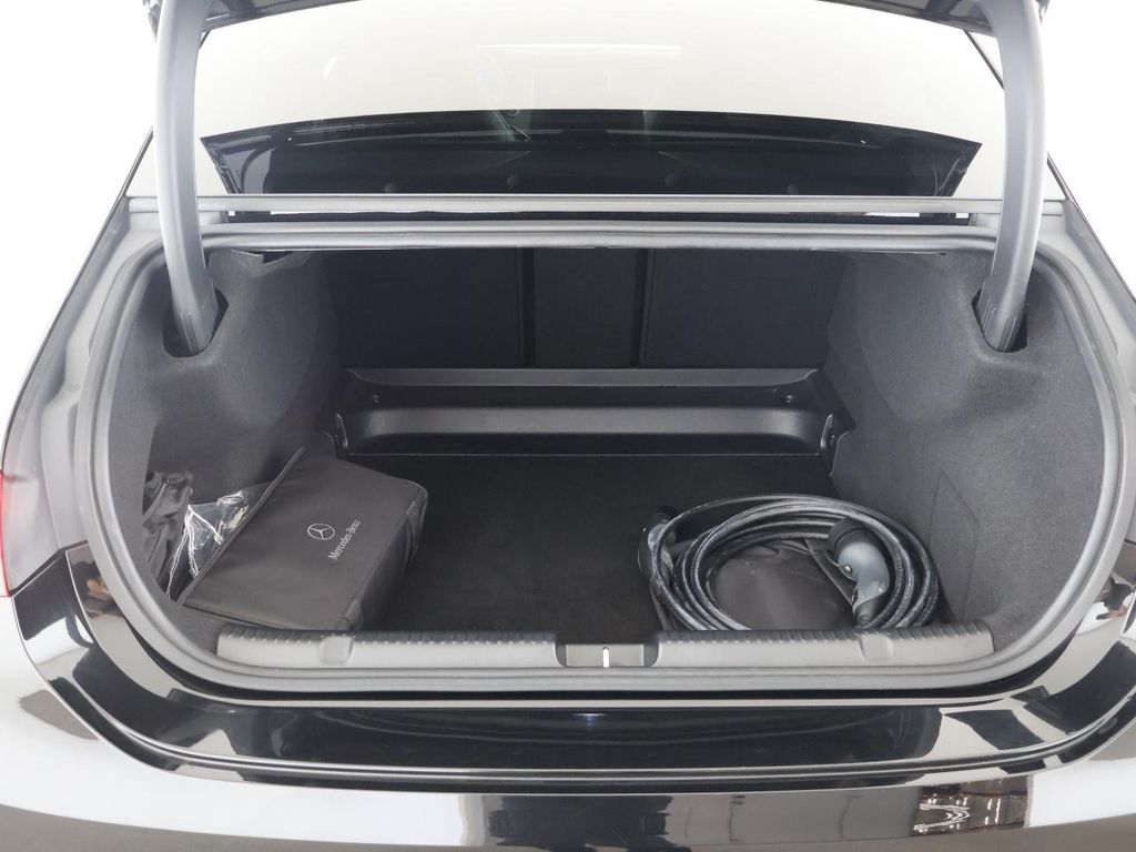 Mercedes-Benz EQE 2022