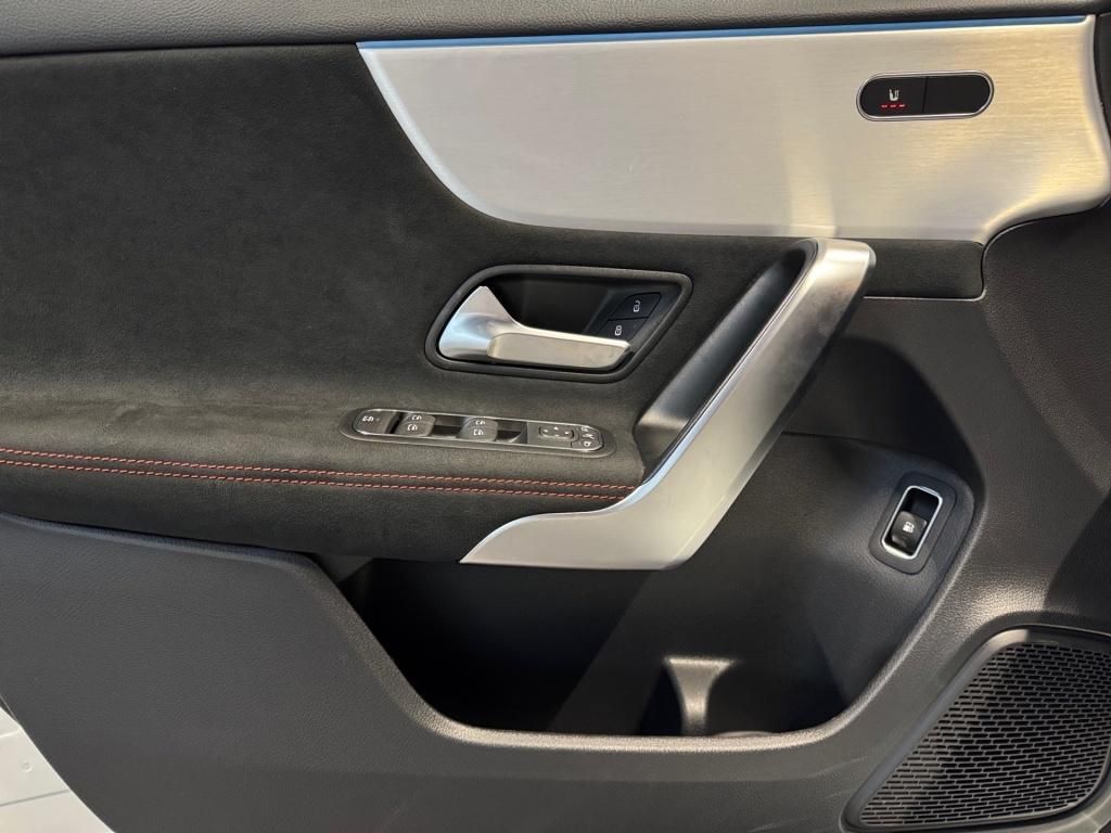 Mercedes-Benz A 250 2025