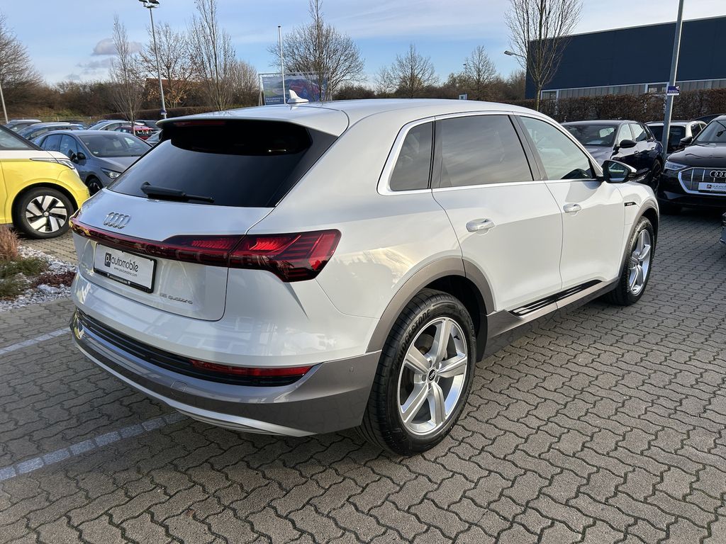Audi e-tron 2022