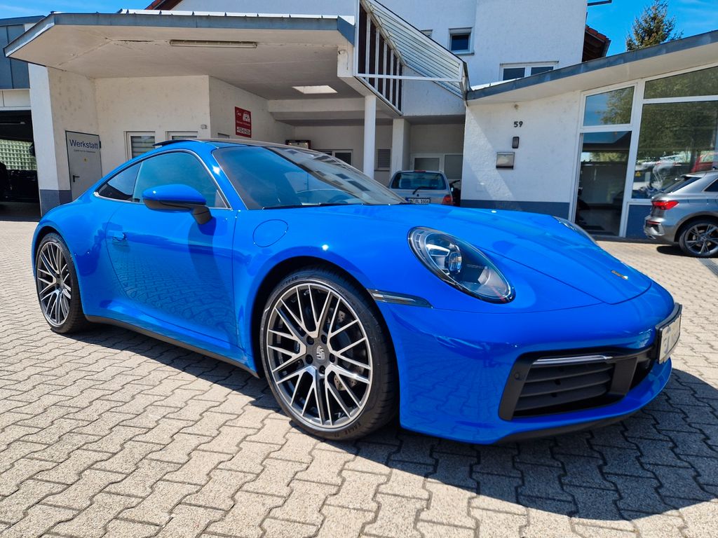 Porsche 992 2025