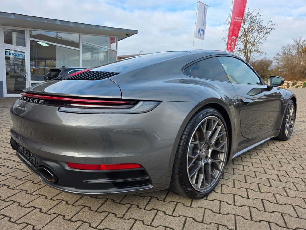 Porsche 992 2021