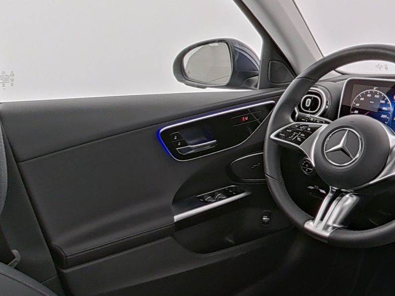 Mercedes-Benz C 200 2024