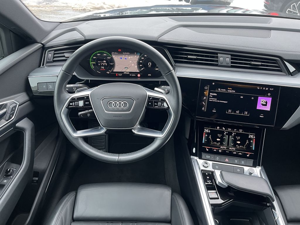 Audi e-tron 2022