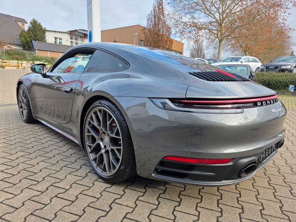 Porsche 992 2021