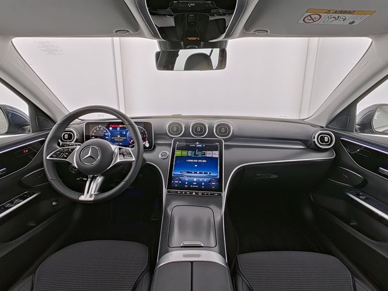 Mercedes-Benz C 200 2024