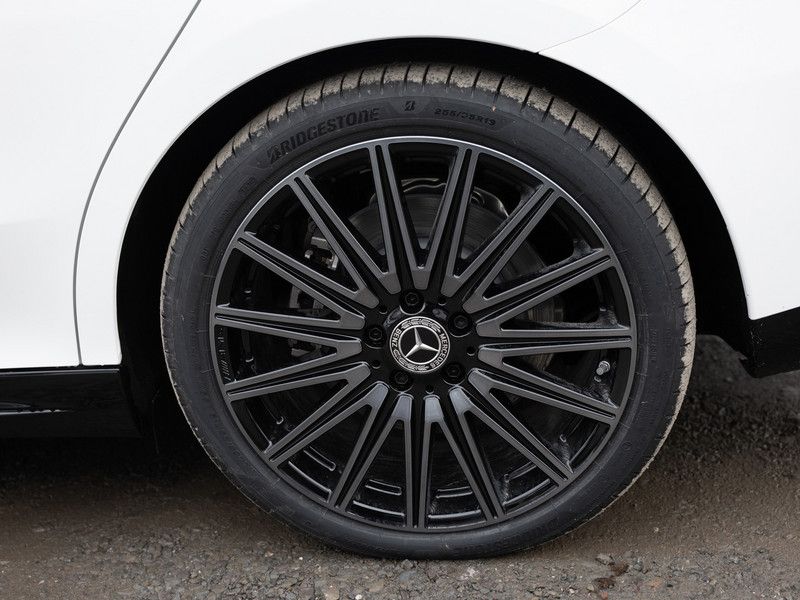 Mercedes-Benz CLA 250 2025