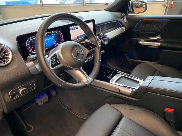 Mercedes-Benz GLB 200 2024