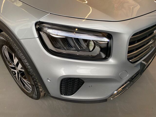 Mercedes-Benz GLB 200 2024