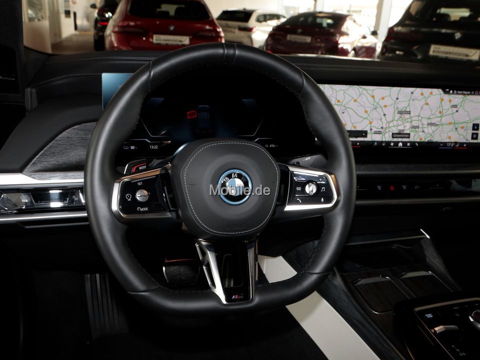 BMW i7 2024
