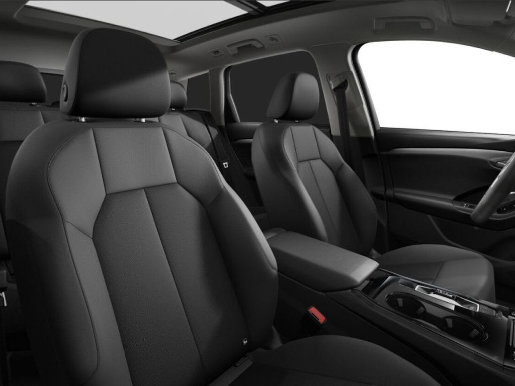 Audi Q6 e-tron 2025