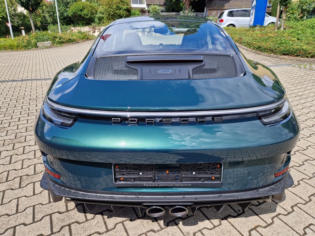 Porsche 992 2023