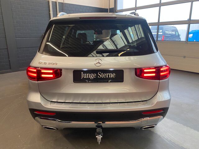 Mercedes-Benz GLB 200 2024