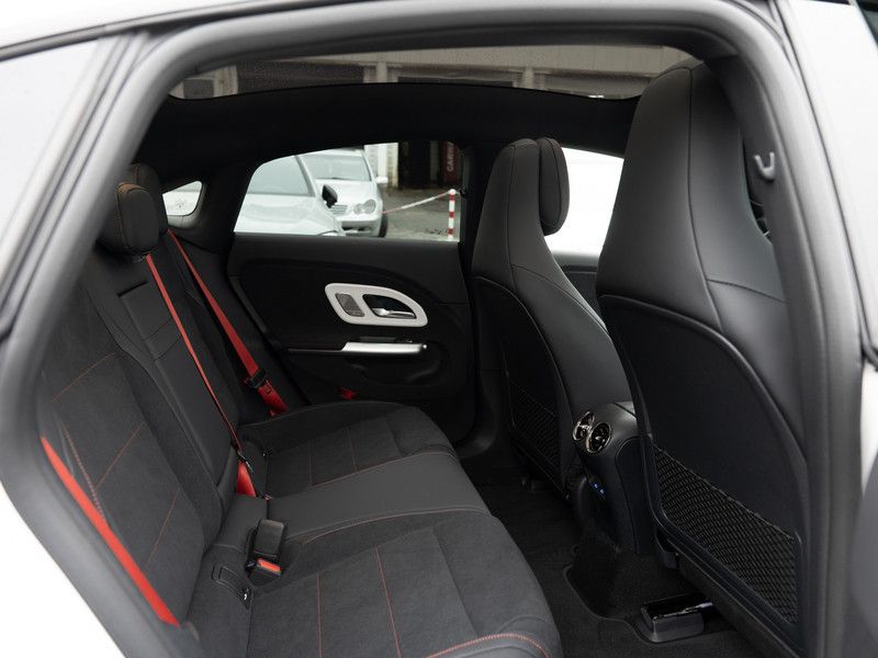 Mercedes-Benz CLA 250 2025