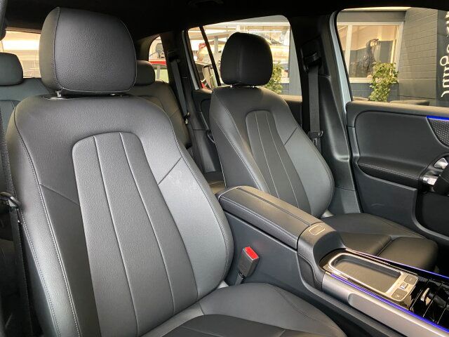 Mercedes-Benz GLB 200 2024