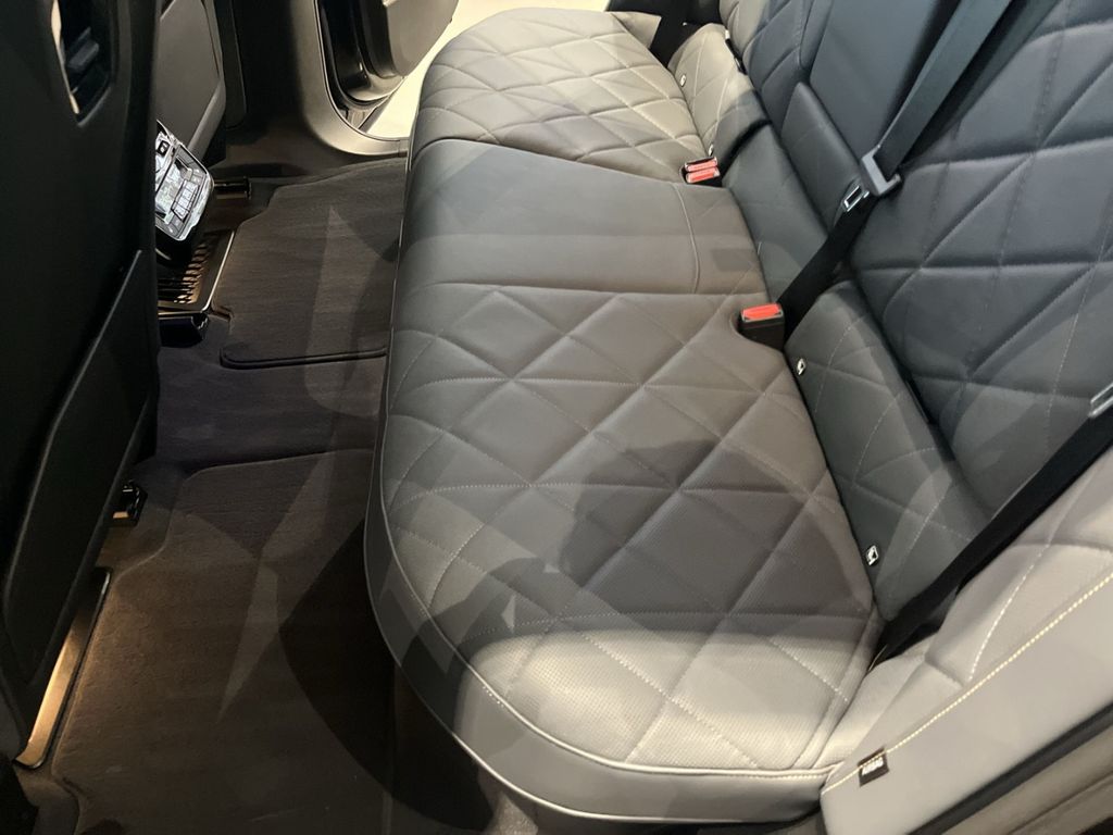 BMW iX 2023