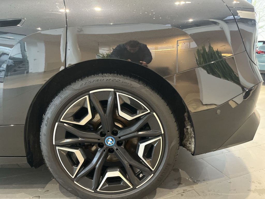 BMW iX 2023