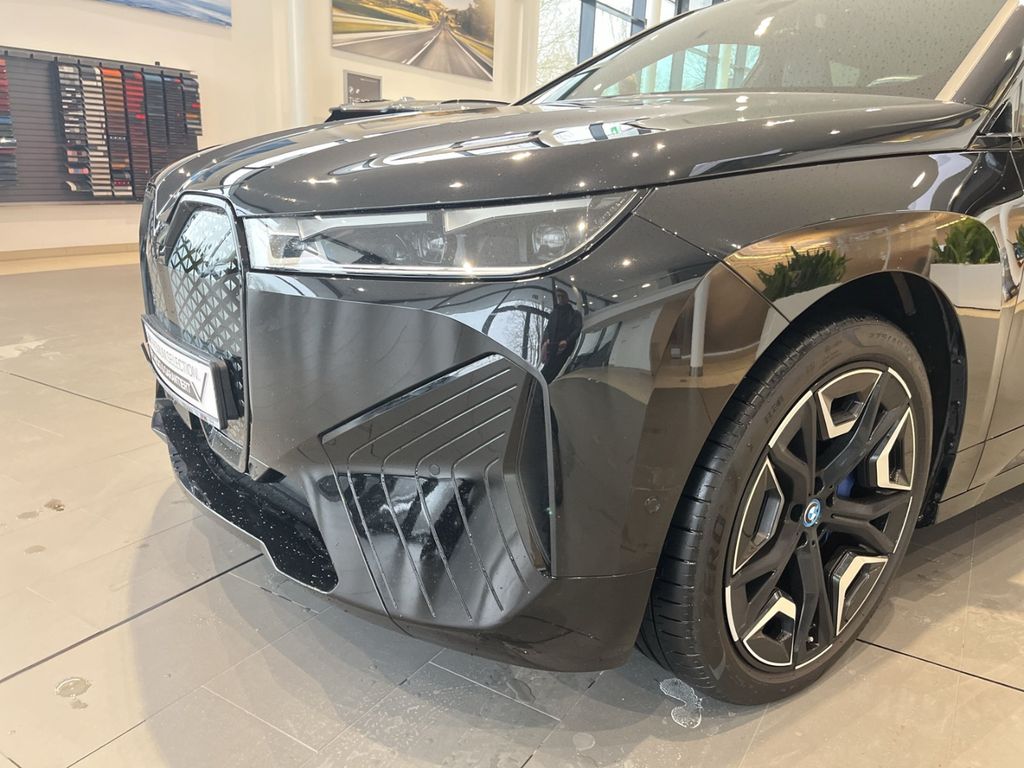 BMW iX 2023