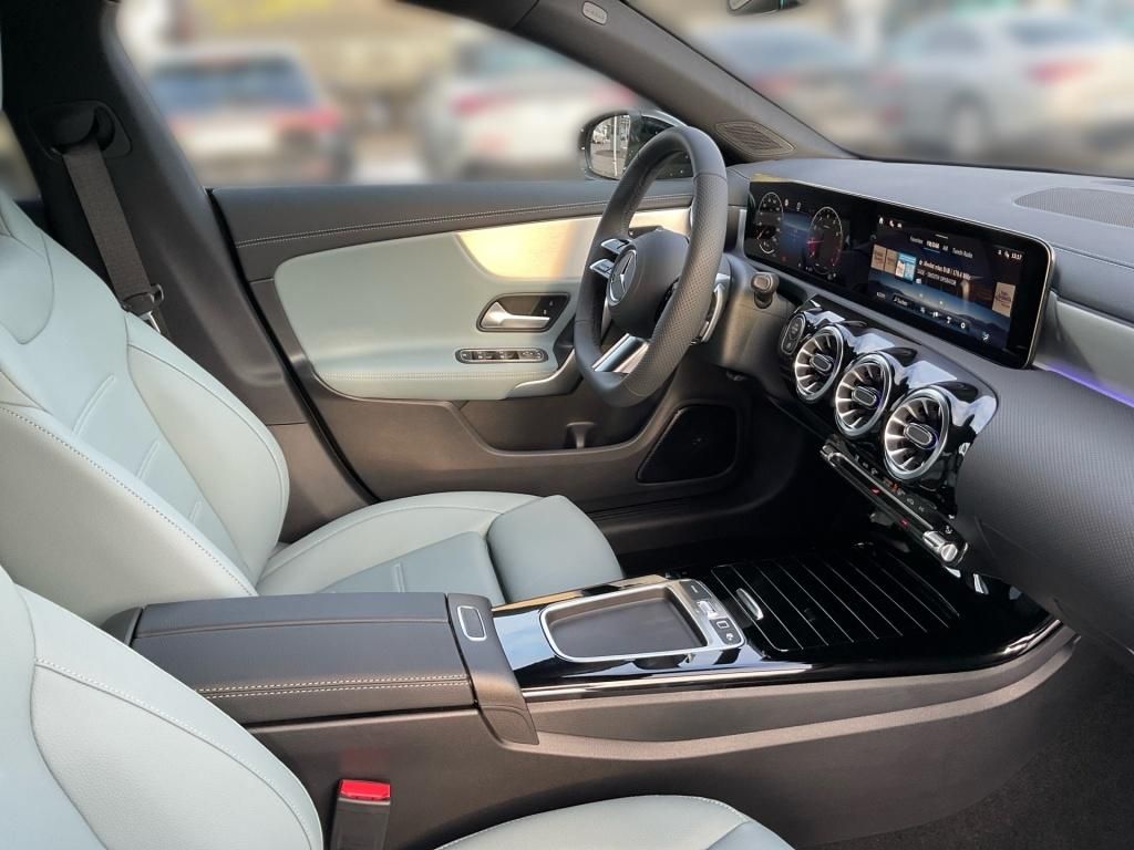 Mercedes-Benz CLA 200 2026