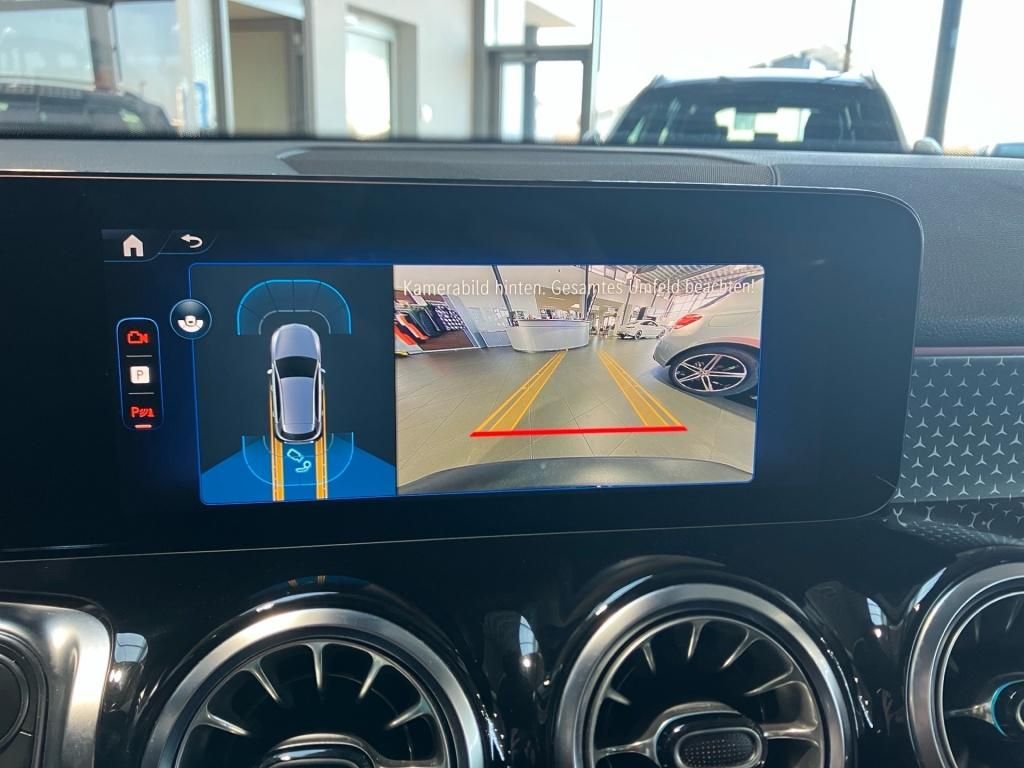 Mercedes-Benz EQB 2025