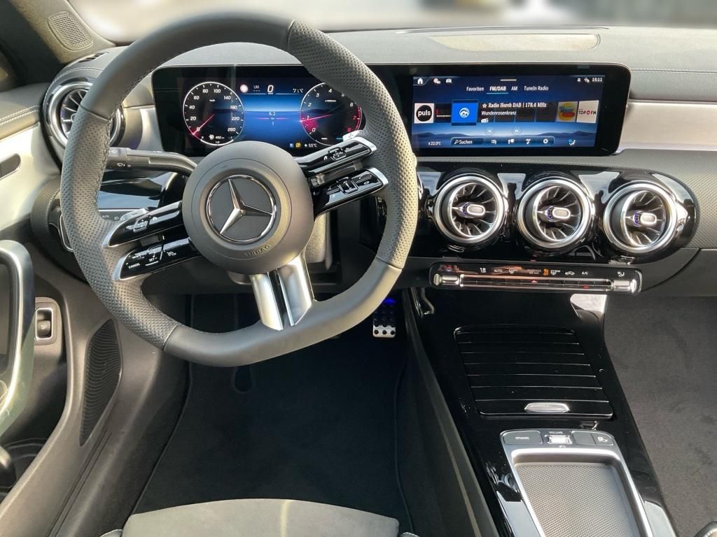 Mercedes-Benz CLA 200 2026