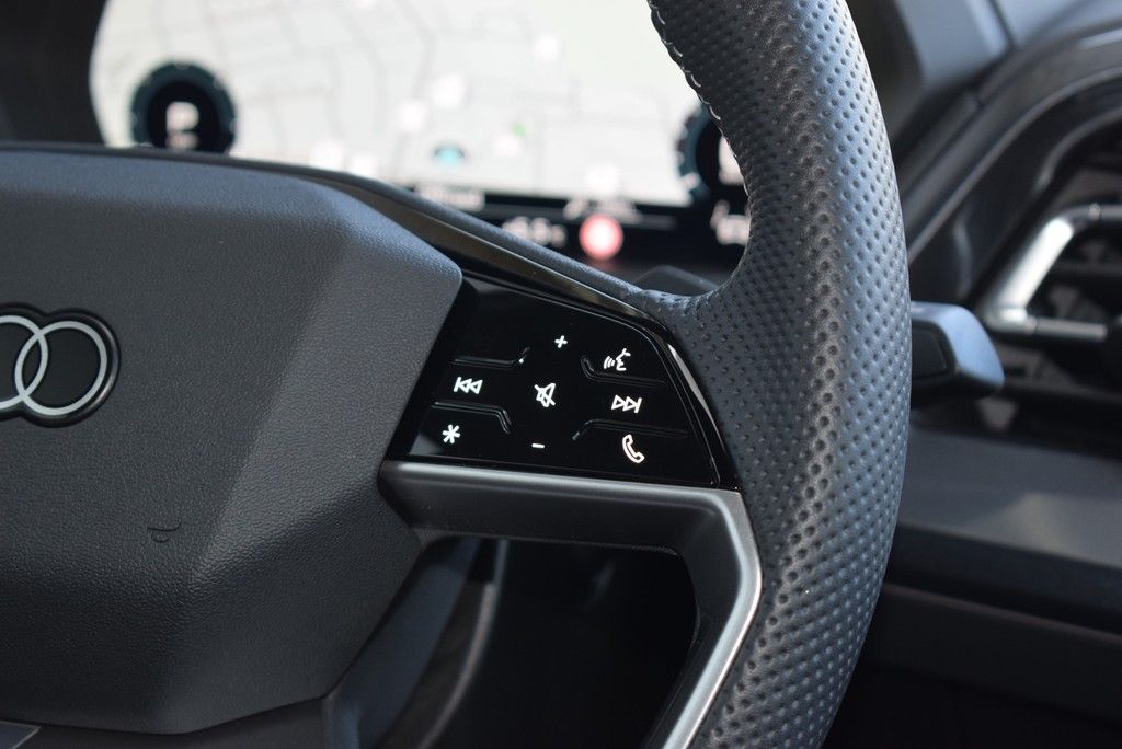 Audi Q4 e-tron 2025