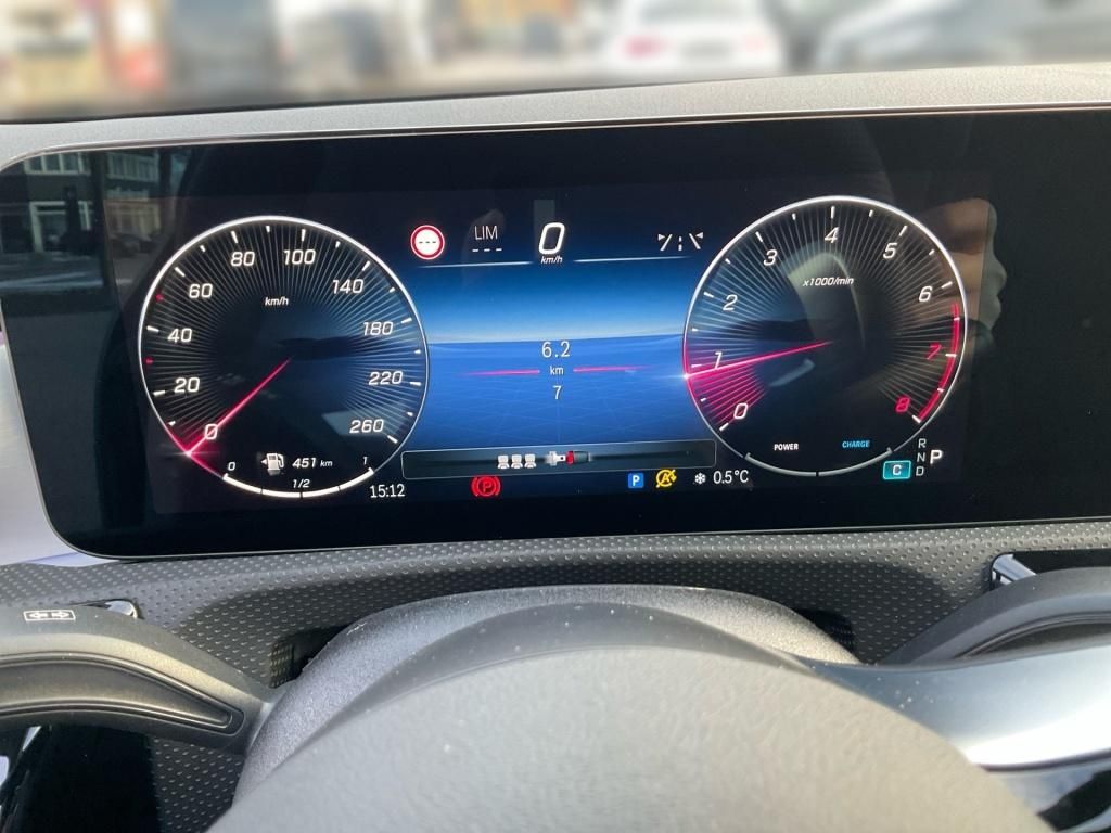 Mercedes-Benz CLA 200 2026