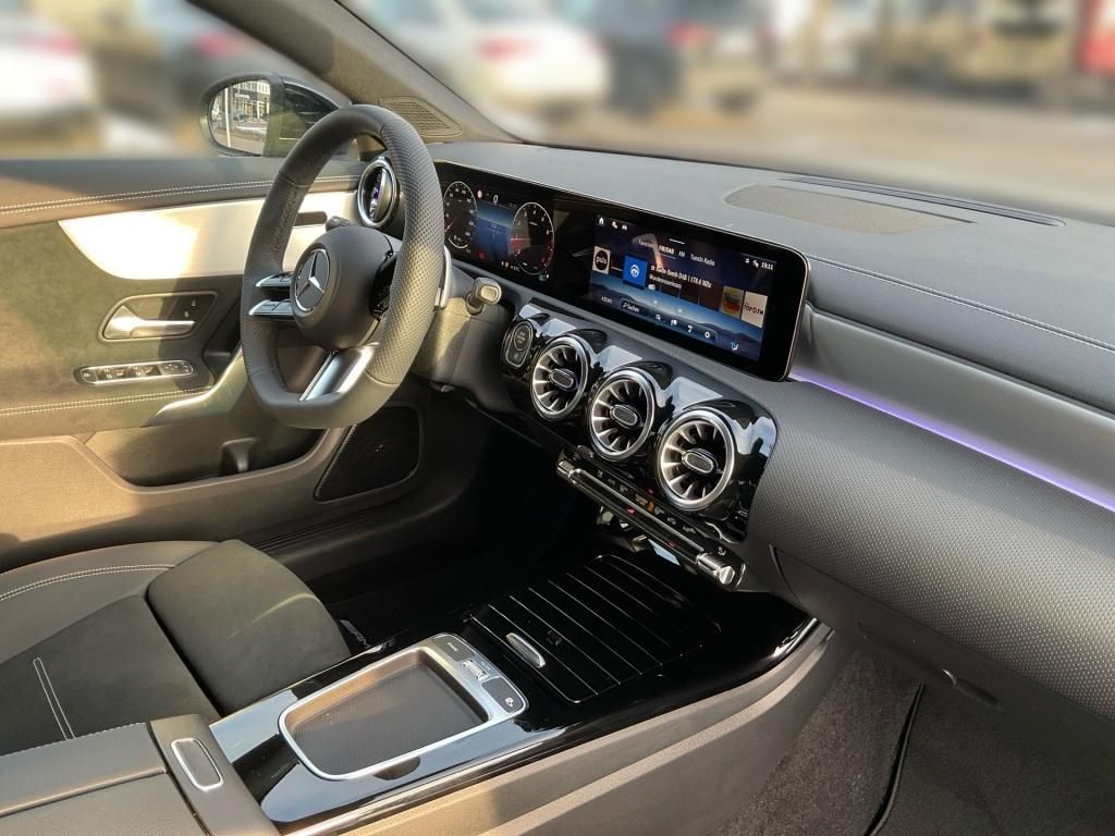 Mercedes-Benz CLA 200 2026