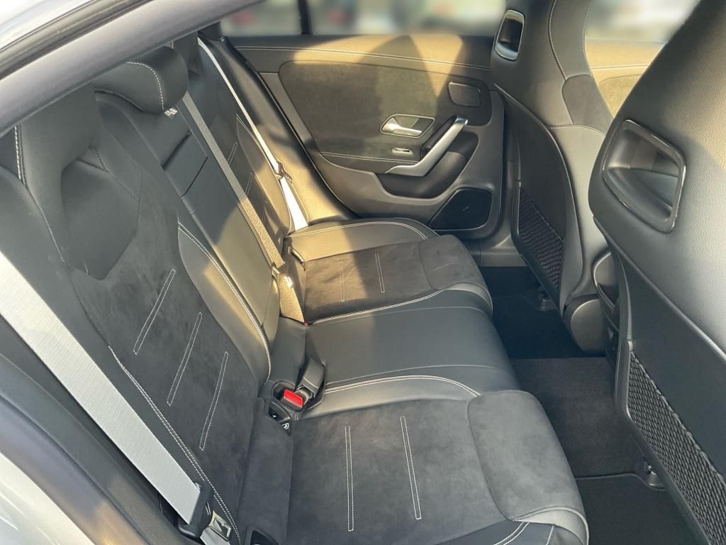 Mercedes-Benz CLA 200 2026