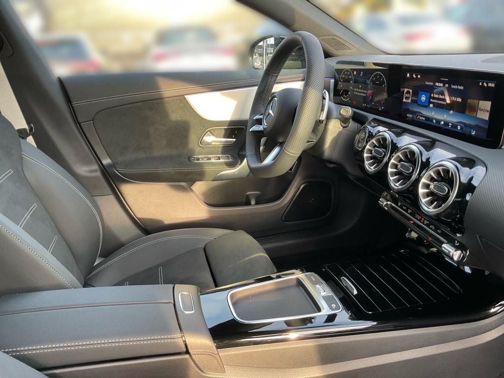 Mercedes-Benz CLA 200 2026