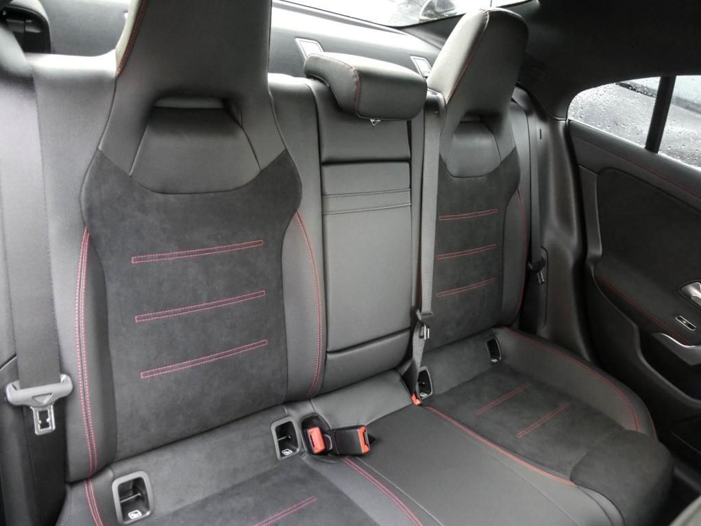 Mercedes-Benz CLA 200 2026