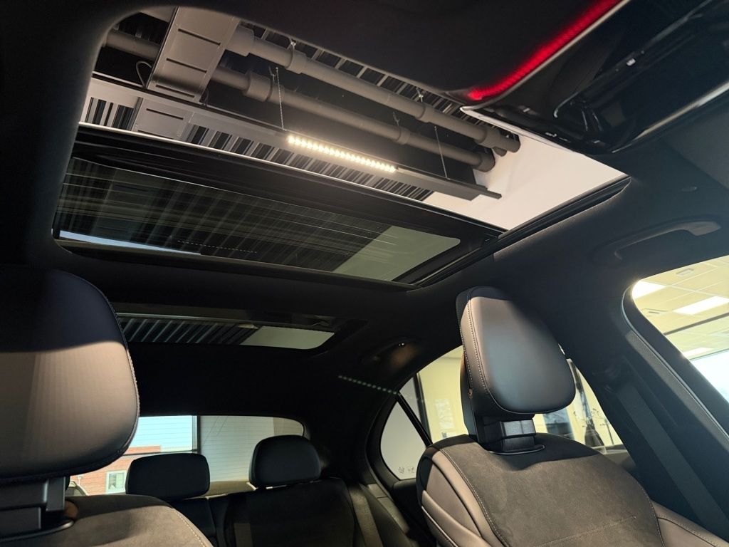 Mercedes-Benz C 300 2025