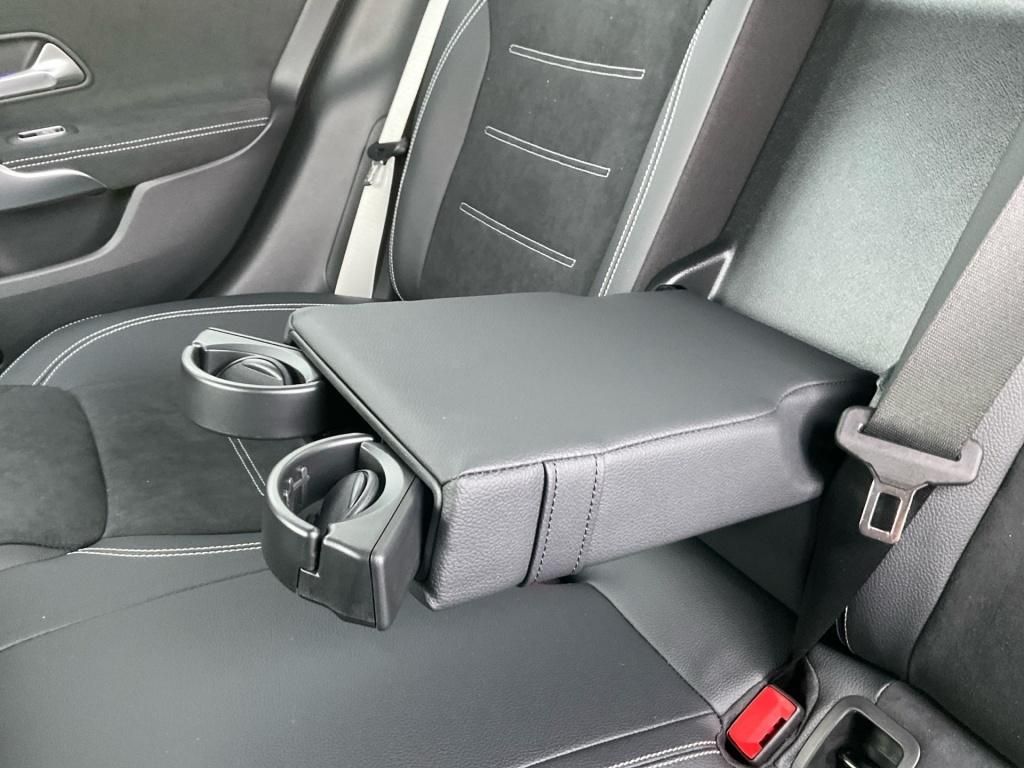 Mercedes-Benz CLA 200 2026