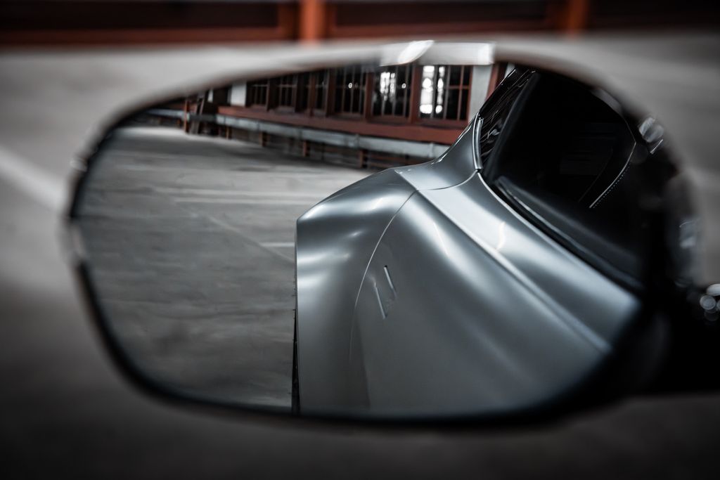 Aston Martin V8 Vantage 2024