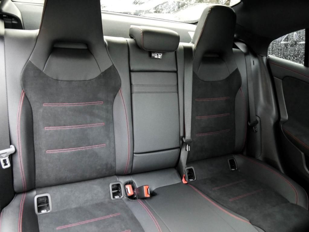 Mercedes-Benz CLA 200 2026