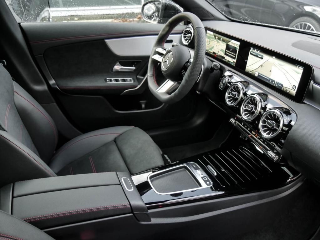 Mercedes-Benz CLA 200 2026