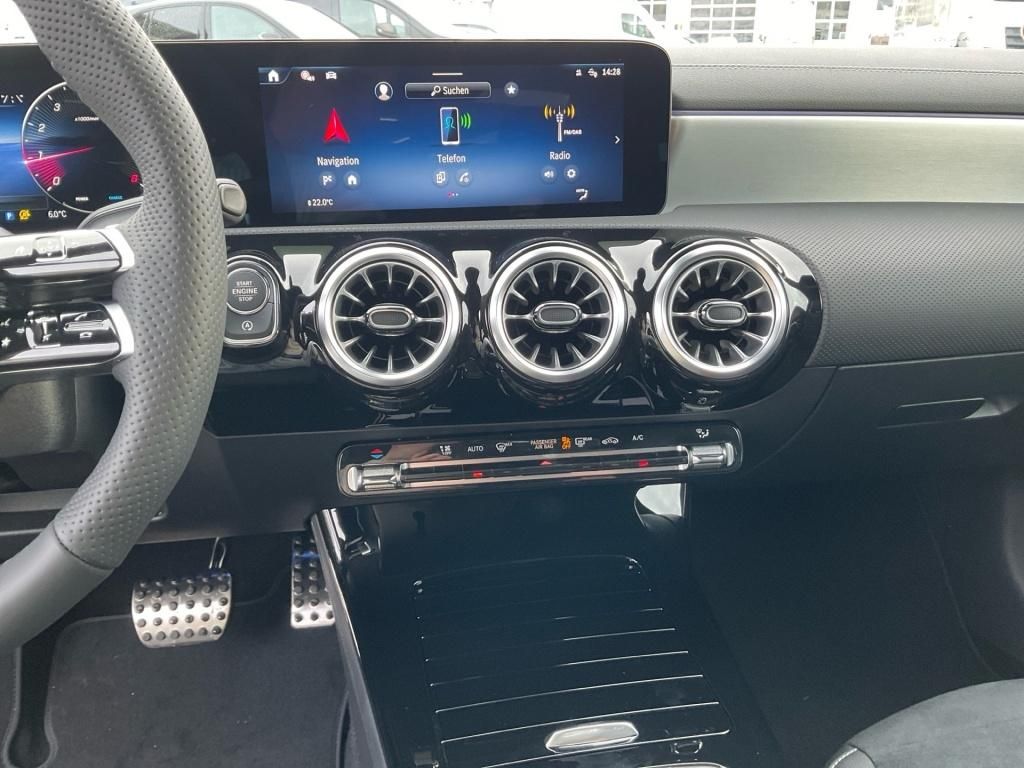 Mercedes-Benz CLA 200 2026