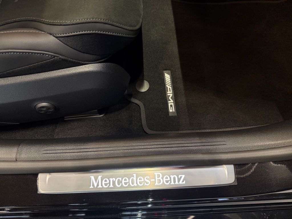 Mercedes-Benz C 300 2025