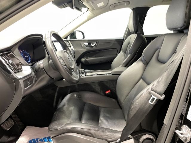 Volvo XC60 2022