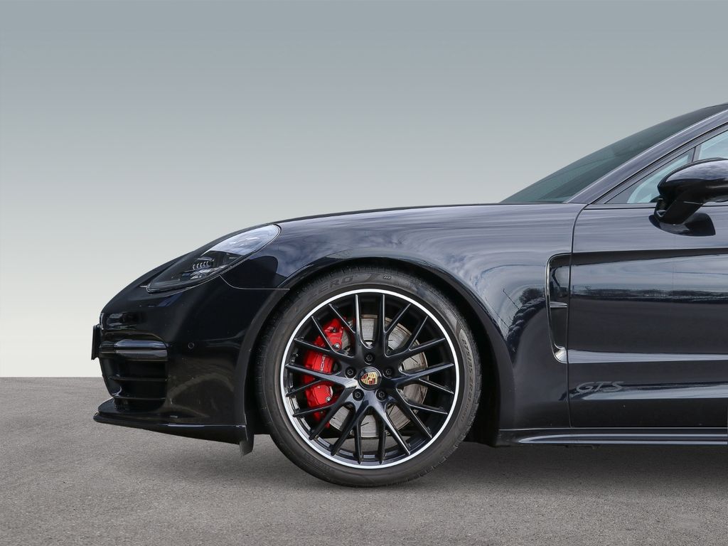 Porsche Panamera 2022