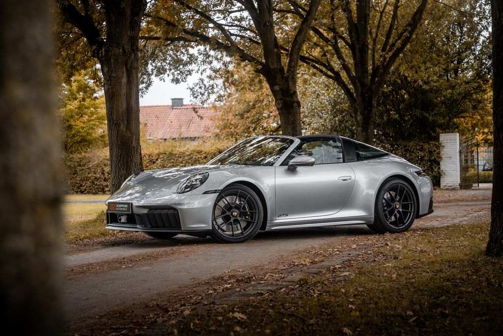 Porsche 992 2025