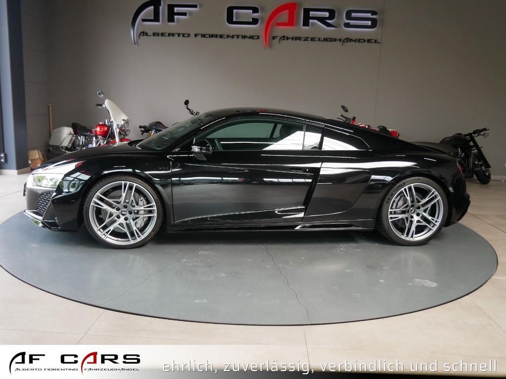 Audi R8 2024