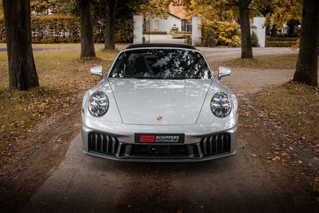 Porsche 992 2025